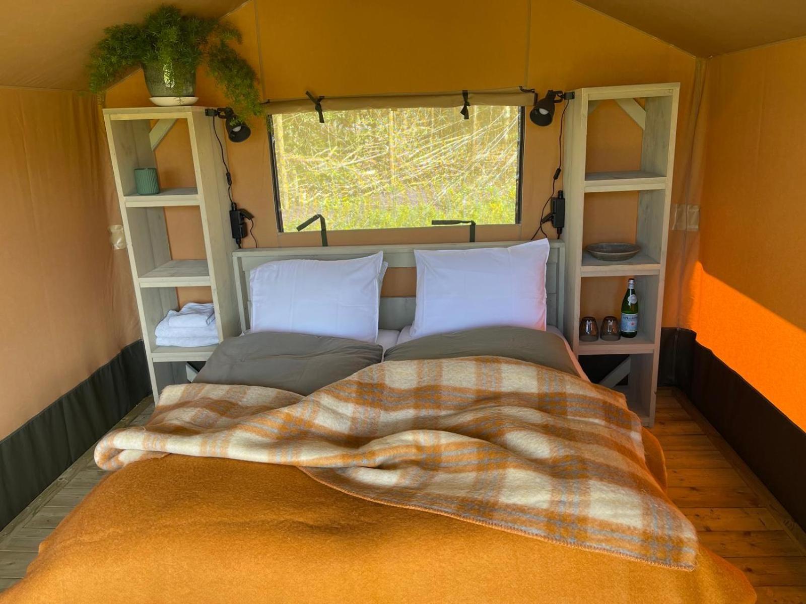 Camping Zee Van Tijd Holwerd Exterior foto